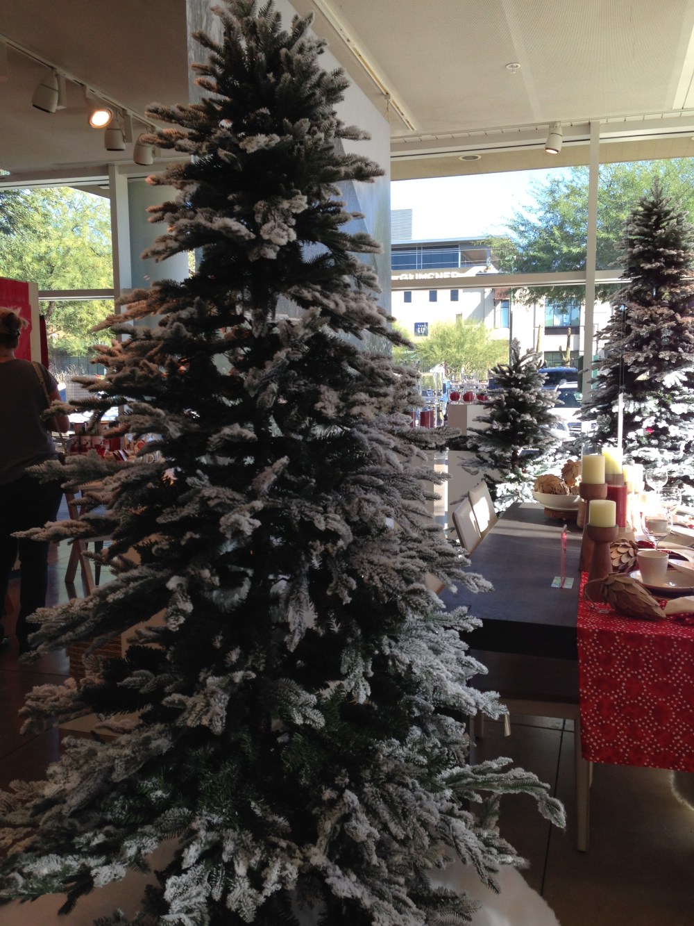 This tree is seriously the best looking artificial tree I've ever seen.  I love how realistic the fake snow is on the branches.  